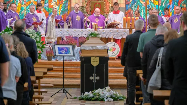Msza pogrzebowa śp. Marii Surskiej (fot. Antoni Szumielewicz)