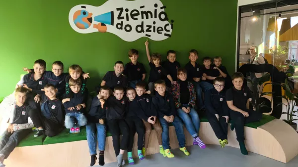 Klasa 3b w czasie zajęć ekologicznych w EkoCentrum. 