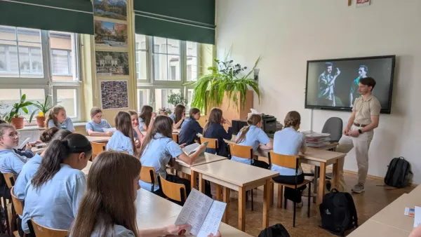 Klasa 7a na warsztatach z Łukaszem Kózką