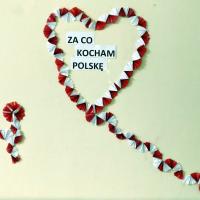 Dekoracje z okazji setnej rocznicy odzyskania przez Polskę niepodległości.