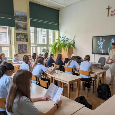 Klasa 7a na warsztatach z Łukaszem Kózką