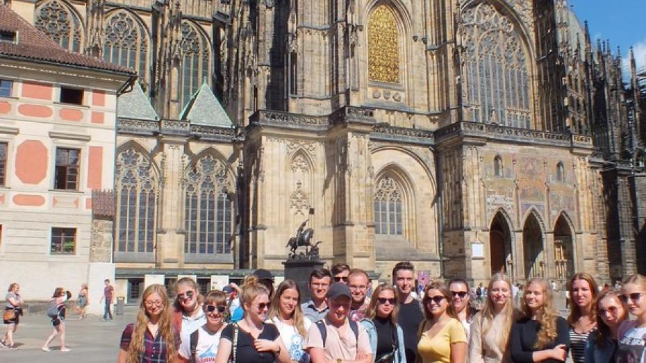 Przed Katedrą w Pradze
