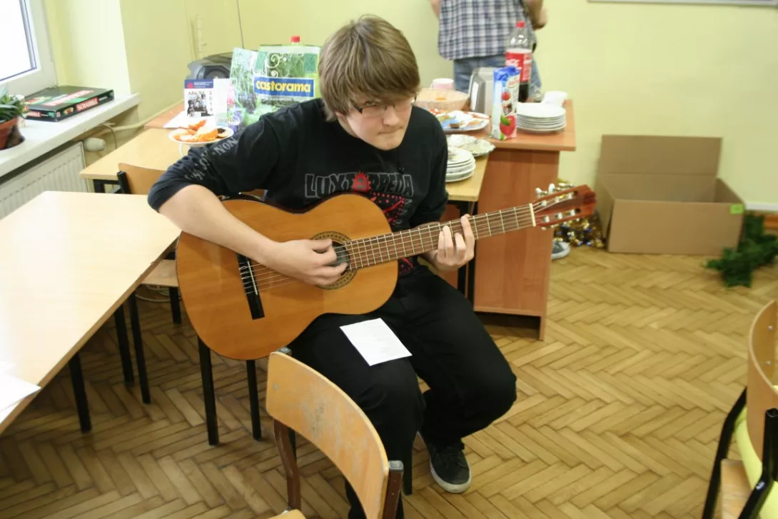 Franek nam przygrywa