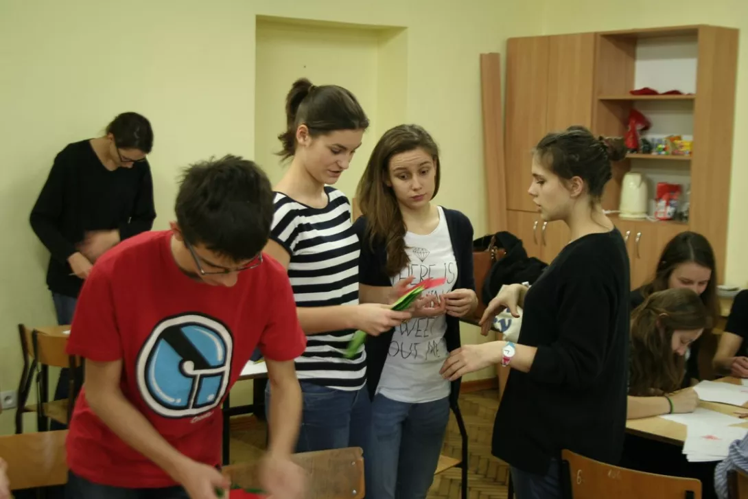 prace przy dekoracjach