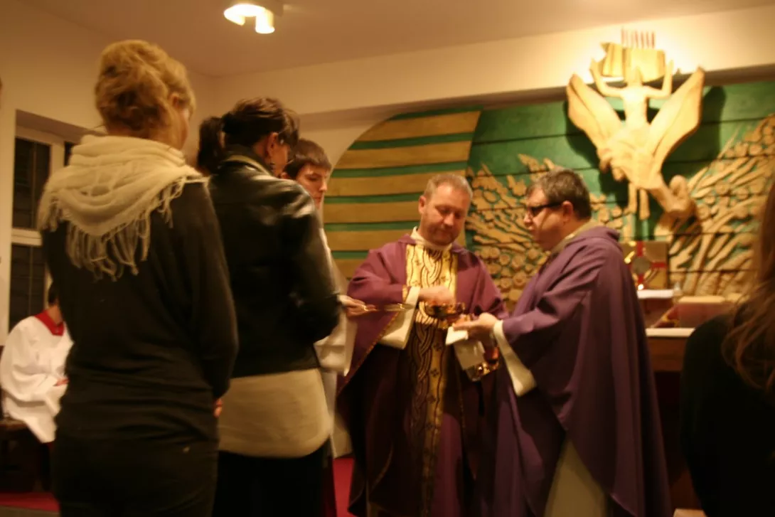 Komunię św. przyjmowaliśmy pod dwoma postaciami