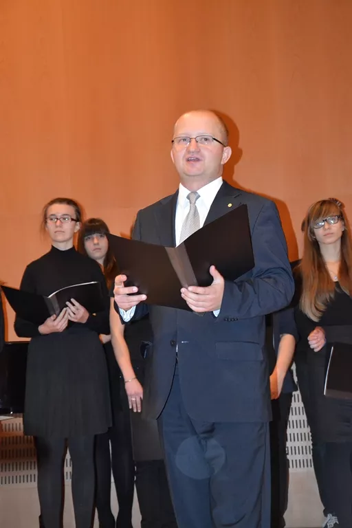 Konferansjerem był p. Marcin Paździor