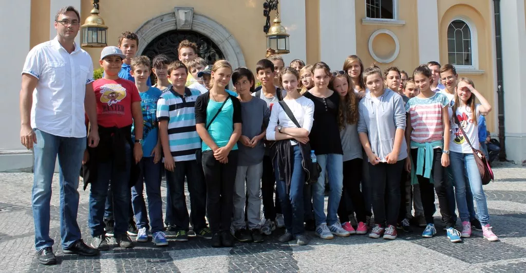 Maciej Sokołowski - wychowawca 1b gimnazjum z klasą.