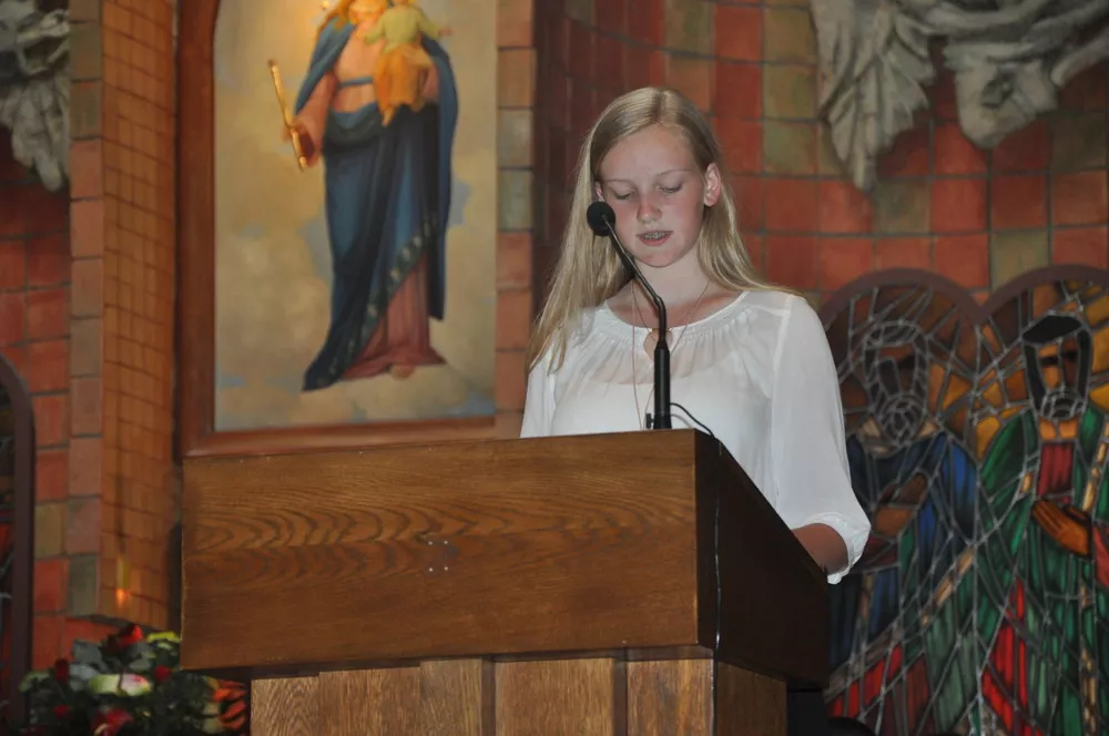 Psalm śpiewa Julia Niźnikowska.