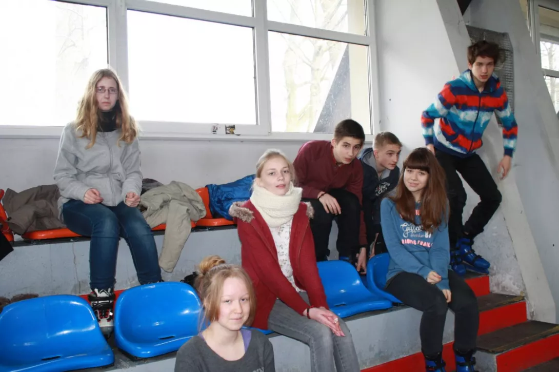 Łyżwiarze w pełenj gotowości przed pierwszą rundą