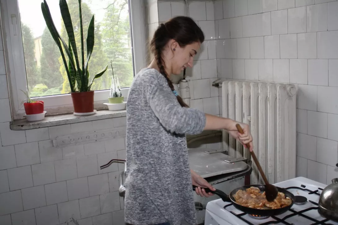 Na obiad będzie kurczak z makaronem - Zuzia R. w akcji