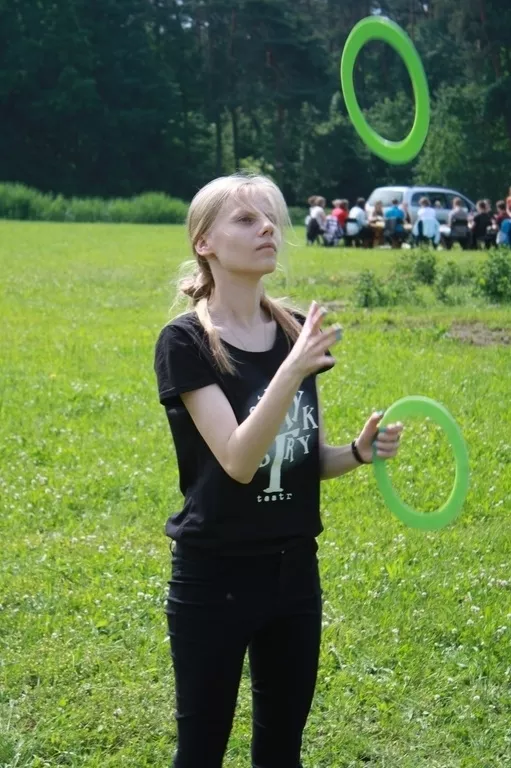 Weronika żongluje