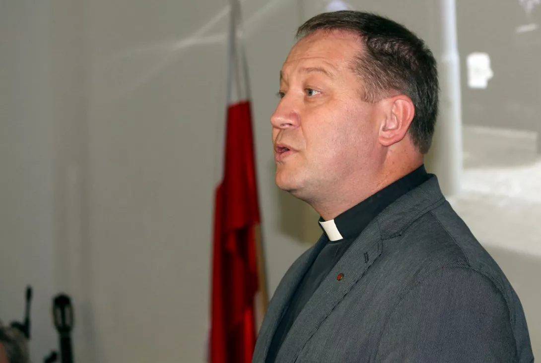 ks. Julian Dzierżak - dyrektor