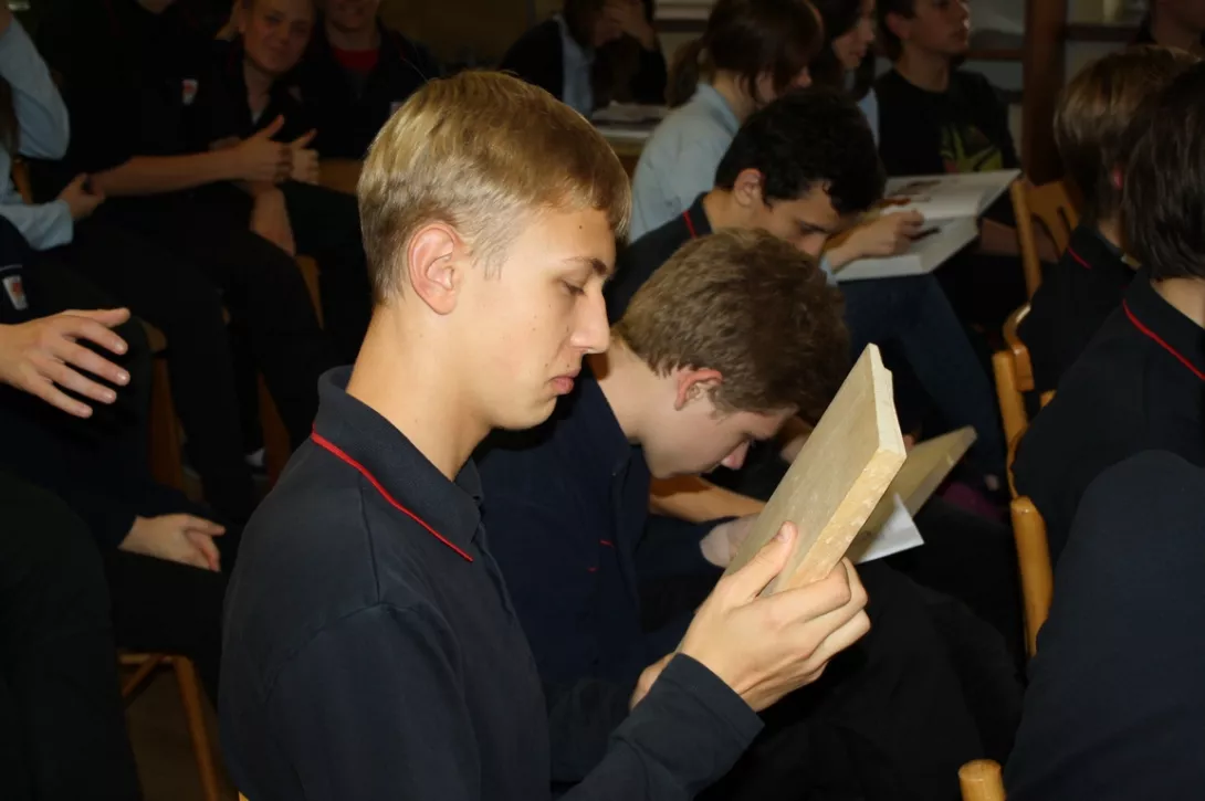 Jak powstają instrumenty smyczkowe? Spotkanie z lutnikiem