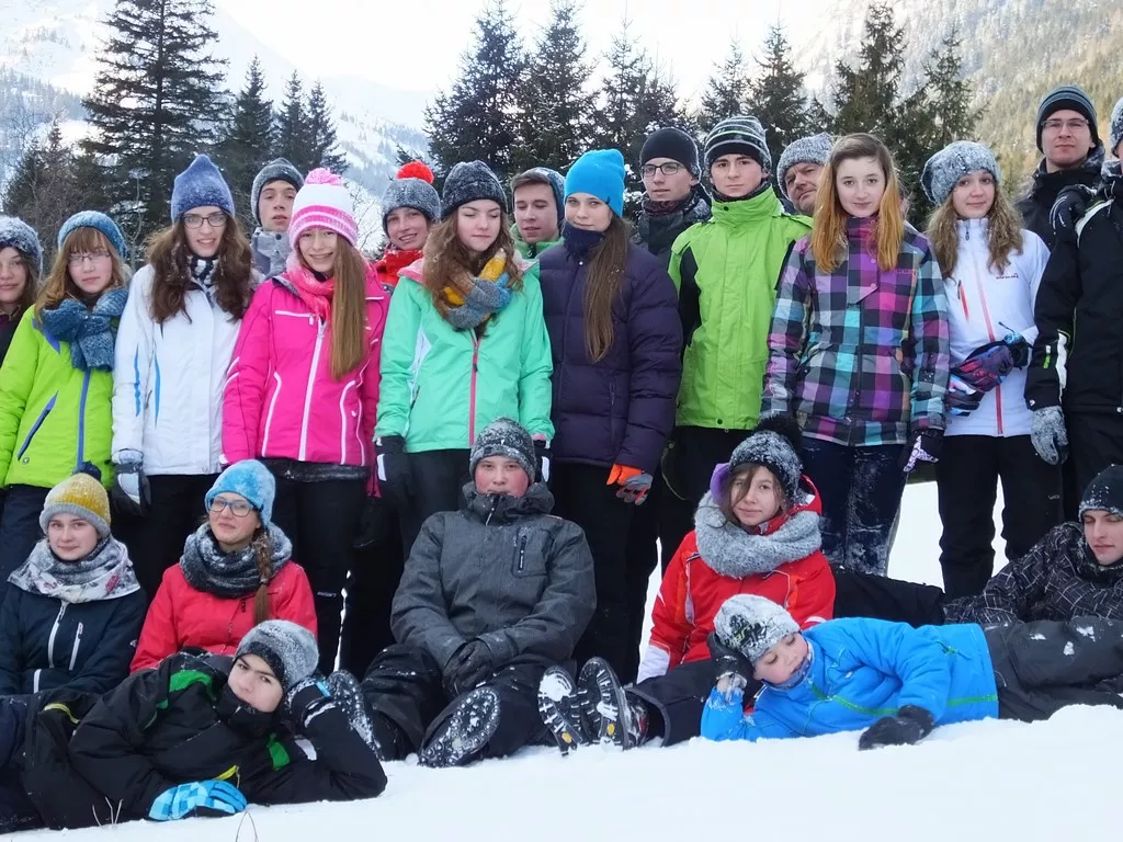 gruoa trochę bliżej