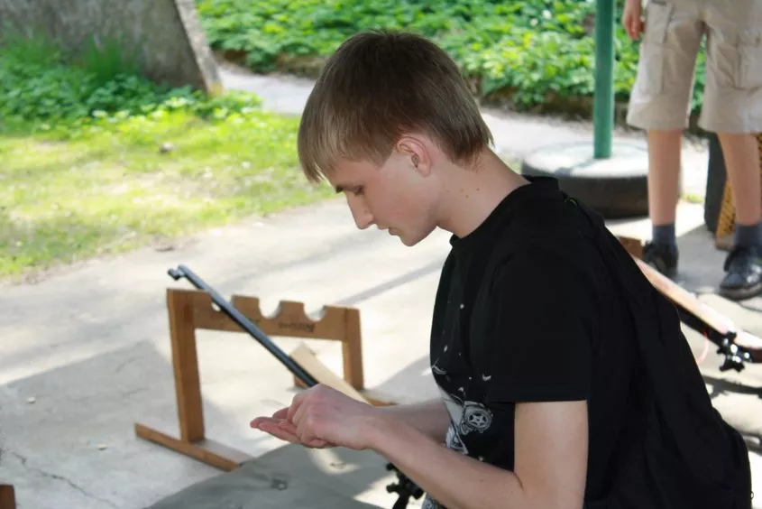 Na strzelnicy, Bartek A.