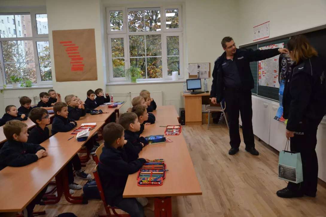 Policjanci u Pierwszaków