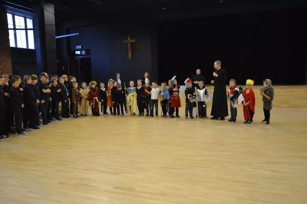 odwiedziny na słówku starszych kolegów