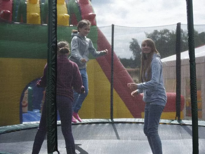 skoki na trampolinie