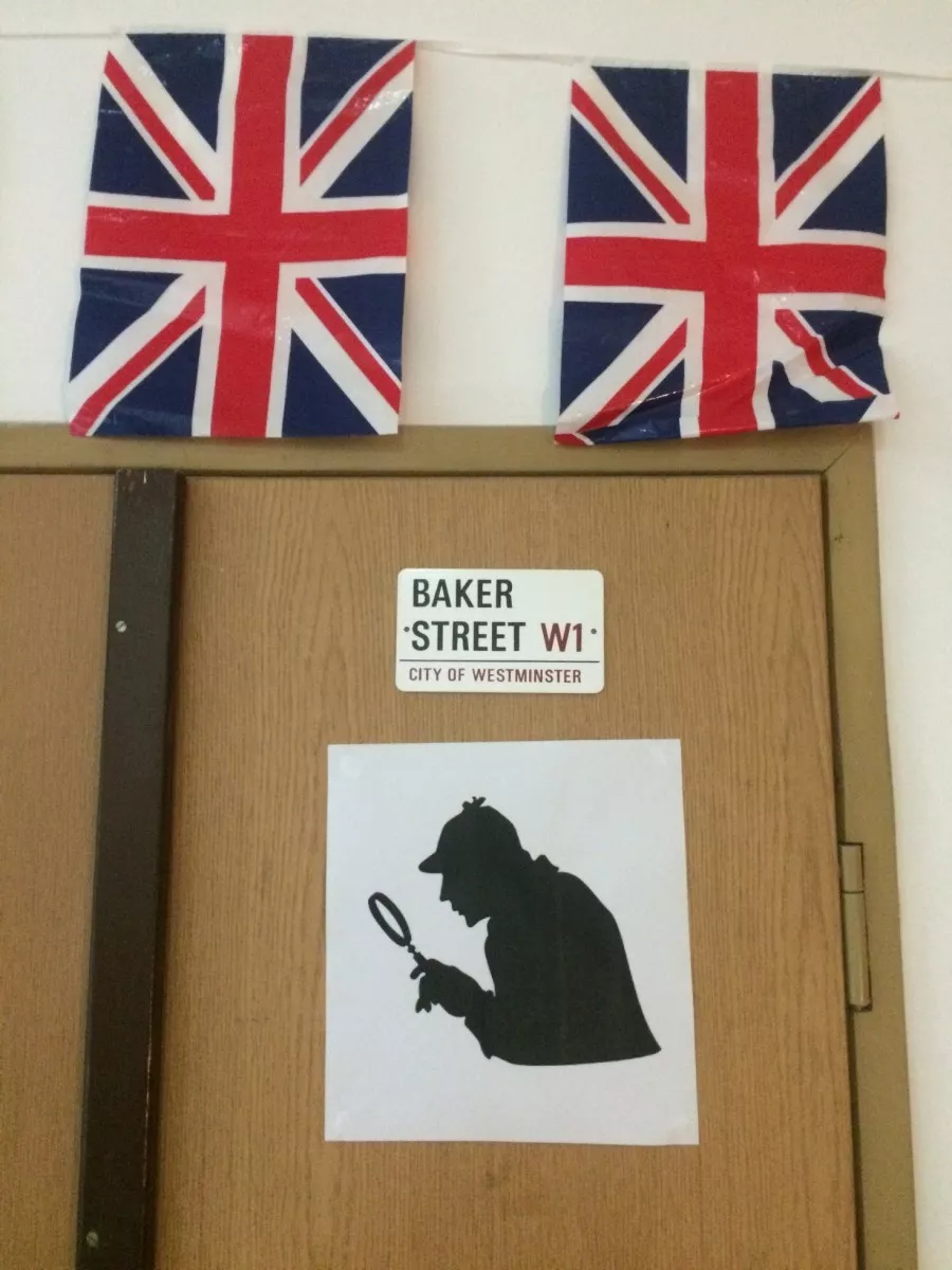 Festiwal Języków Obcych - How to think like Sherlock