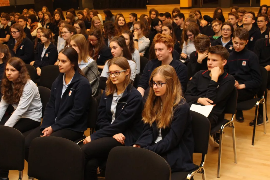 Czy tatuowanie jest bezpieczną modą?