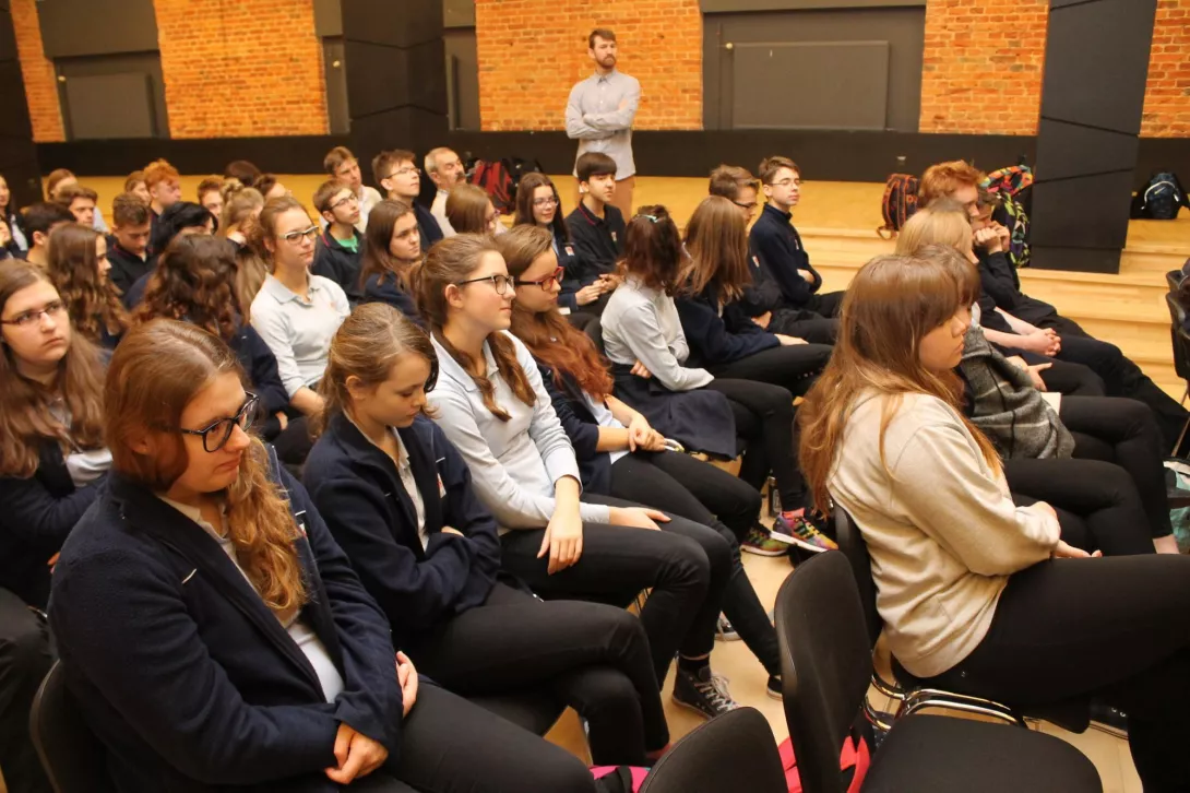 Czy tatuowanie jest bezpieczną modą?