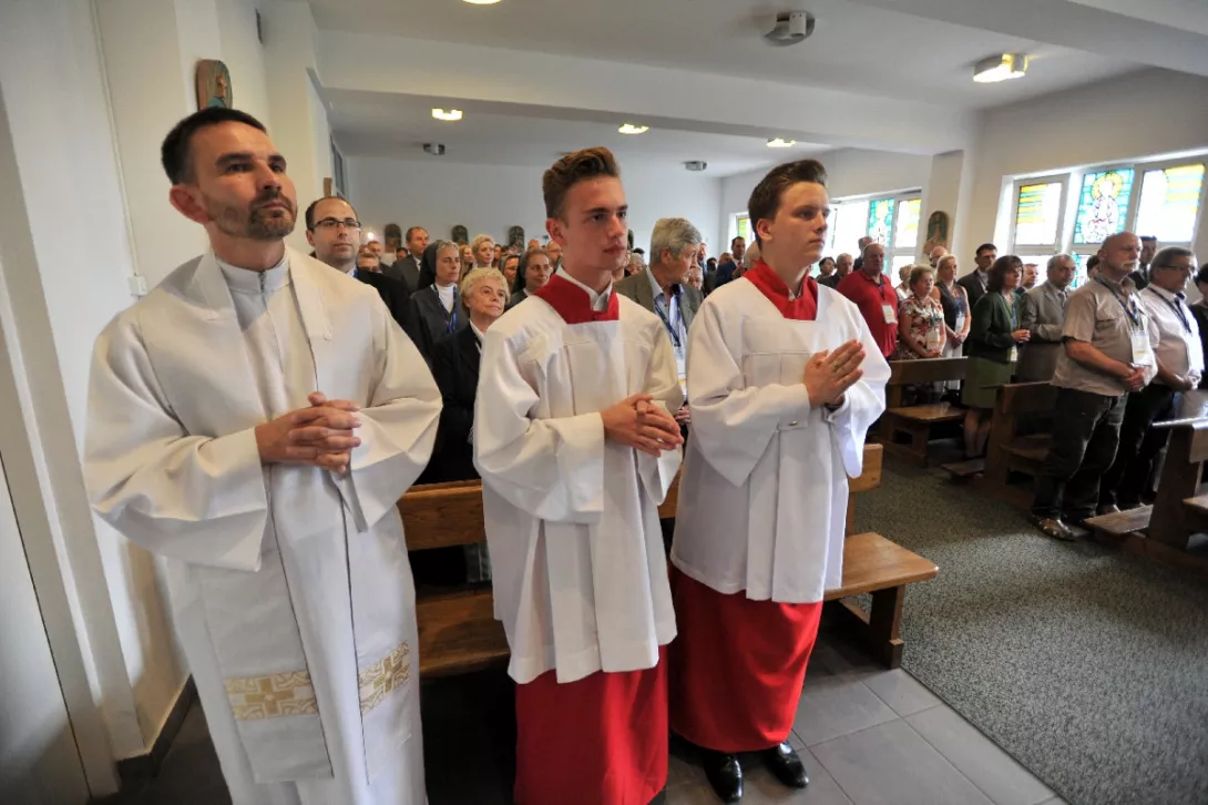 Medale dla ks. Dyrektora i naszych Nauczycieli