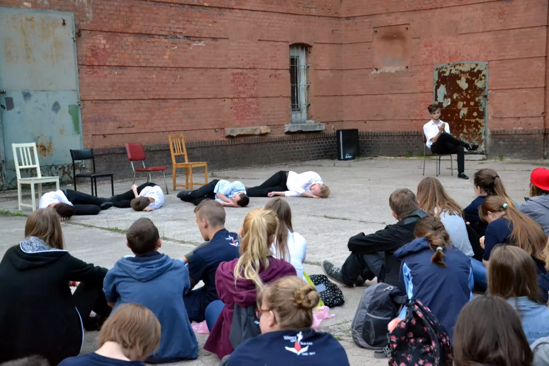 Teatr Beznazwy w Poznaniu na 75-leciu Piątki Poznańskiej