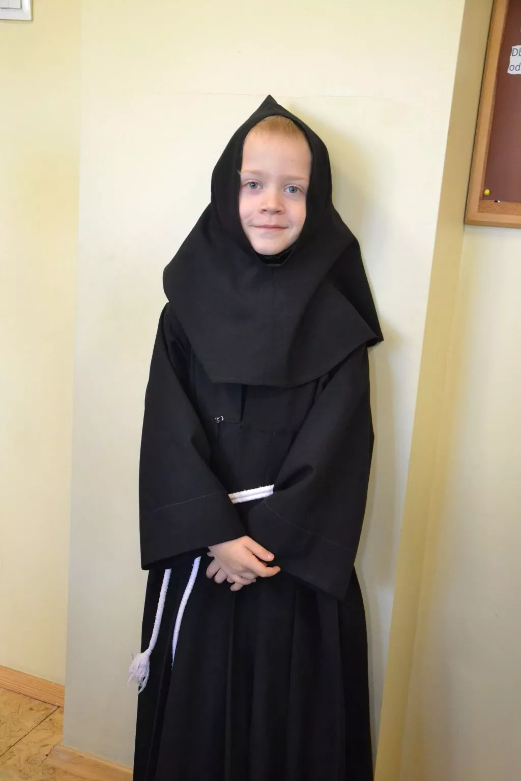 Święty z 1b: kim jestem?