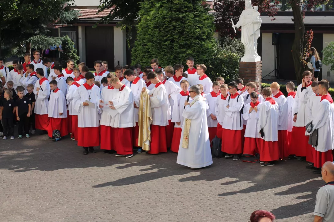 Pielgrzymka do katedry 2018-Zakończenie roku szkolnego 2017/2018 cz.1