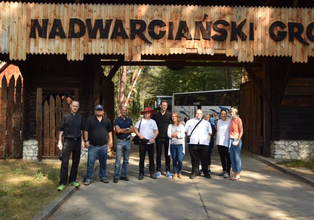 Wychowawcy na obozie.