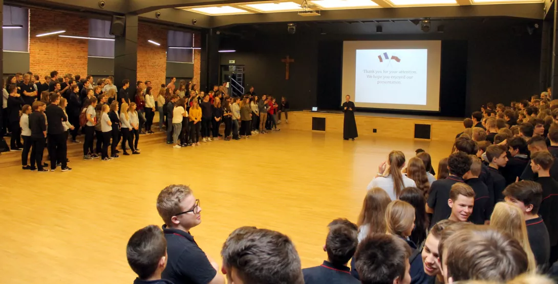 Młodzież z francuskiego Liceum Condorset w St. Quentin na Słówku (fot. Mateusz Ociński)