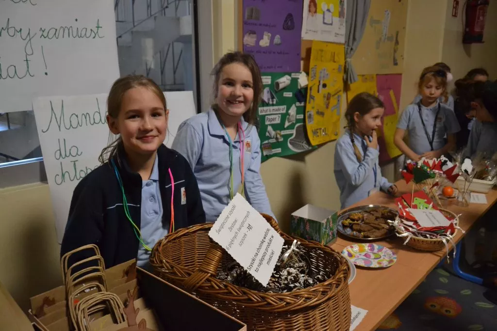 Kiermasz Bożonarodzeniowy klas 1-3