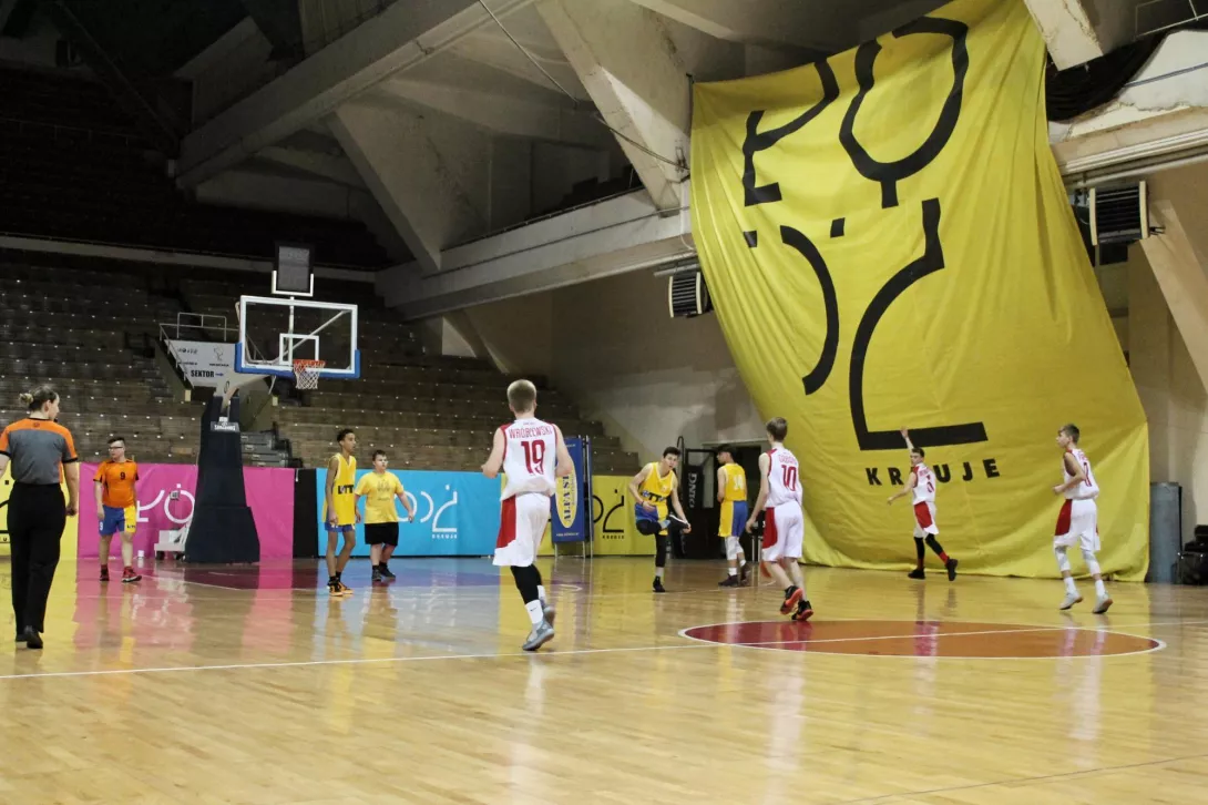 Fotorelacja z meczu koszykarzy w Igrzyskach Młodzieży Szkolne