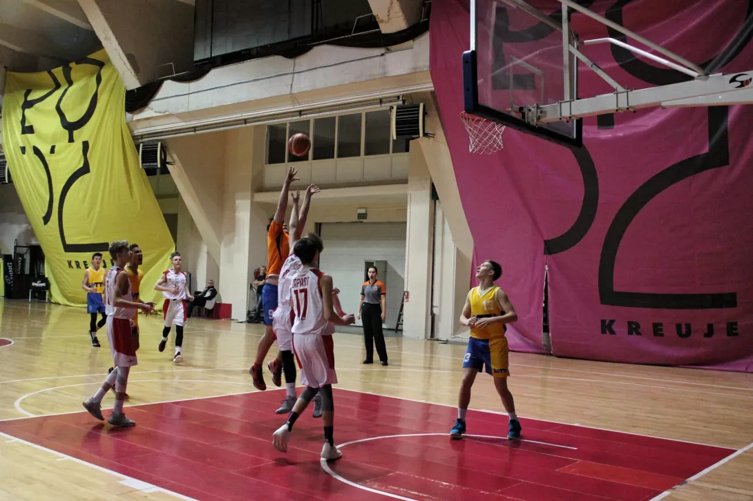 Fotorelacja z meczu koszykarzy w Igrzyskach Młodzieży Szkolne