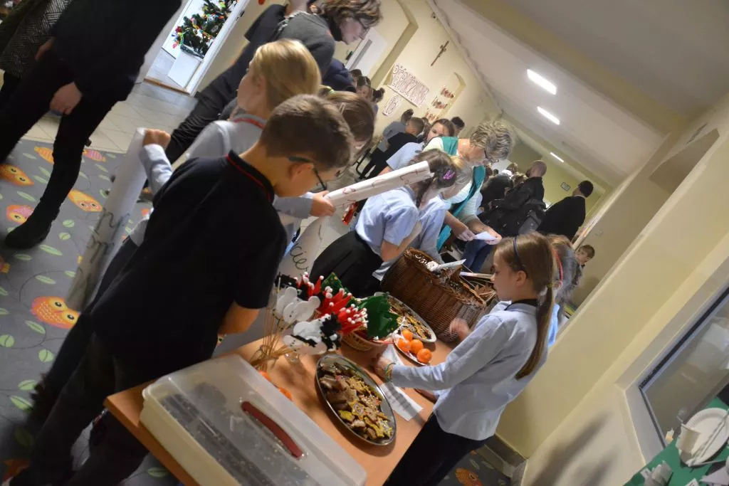 Kiermasz Bożonarodzeniowy klas 1-3