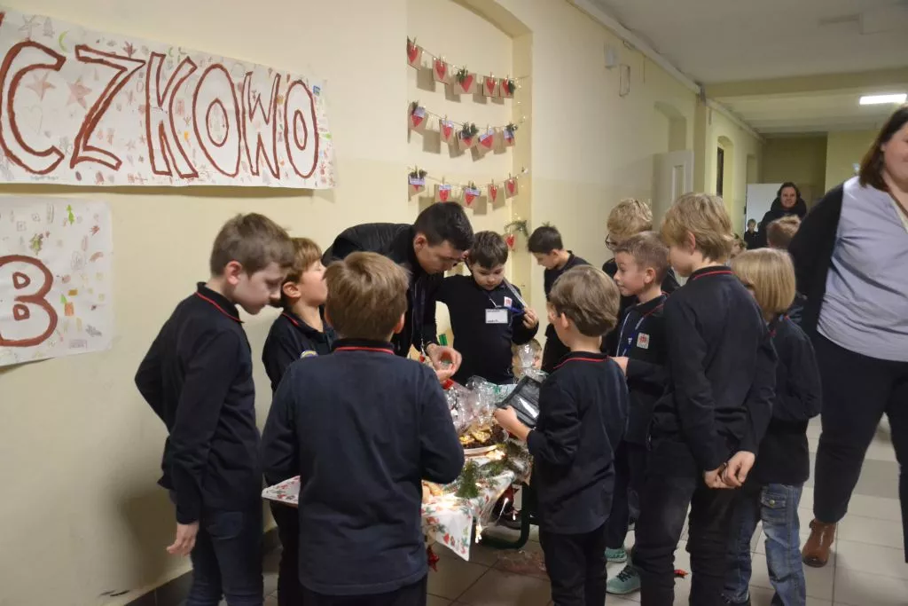 Kiermasz Bożonarodzeniowy klas 1-3