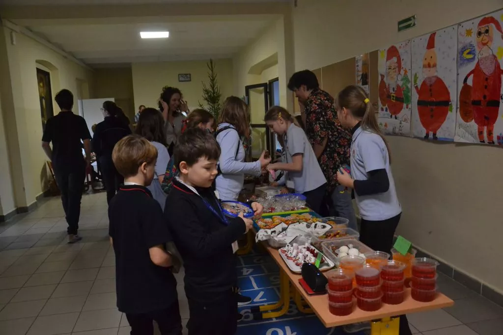 Kiermasz Bożonarodzeniowy klas 1-3