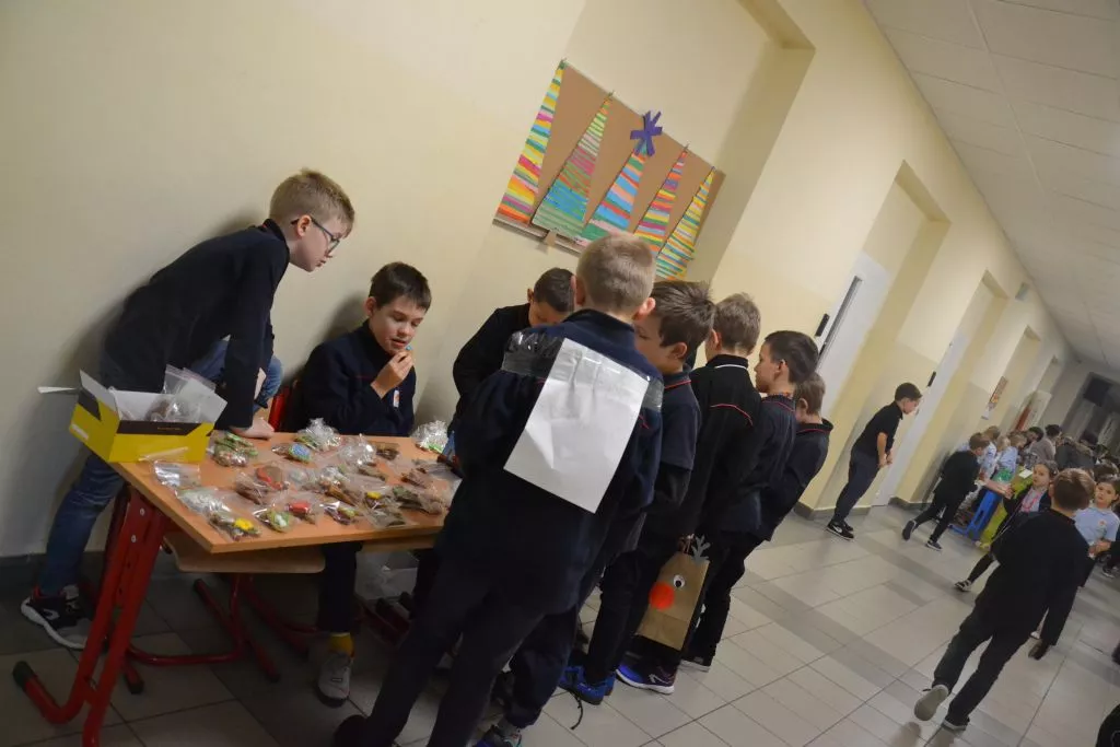 Kiermasz Bożonarodzeniowy klas 1-3