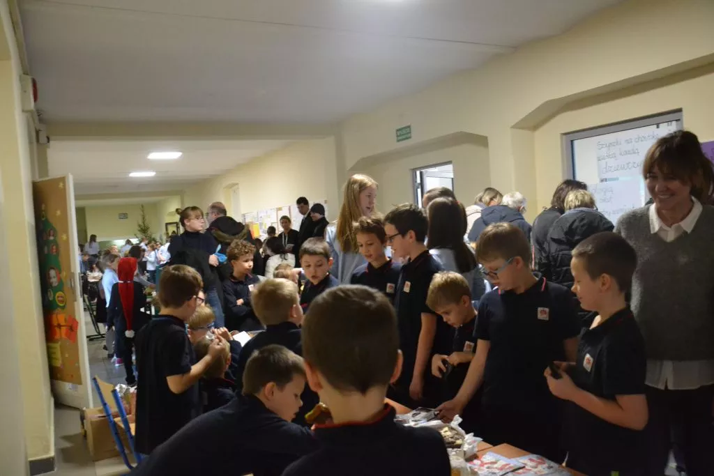 Kiermasz Bożonarodzeniowy klas 1-3