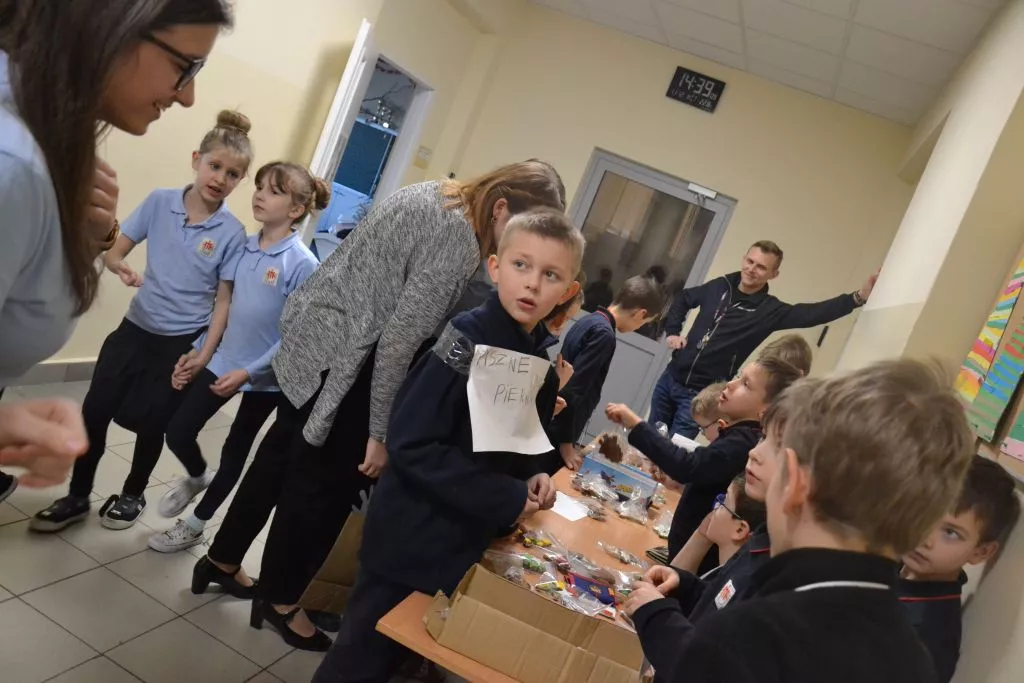 Kiermasz Bożonarodzeniowy klas 1-3