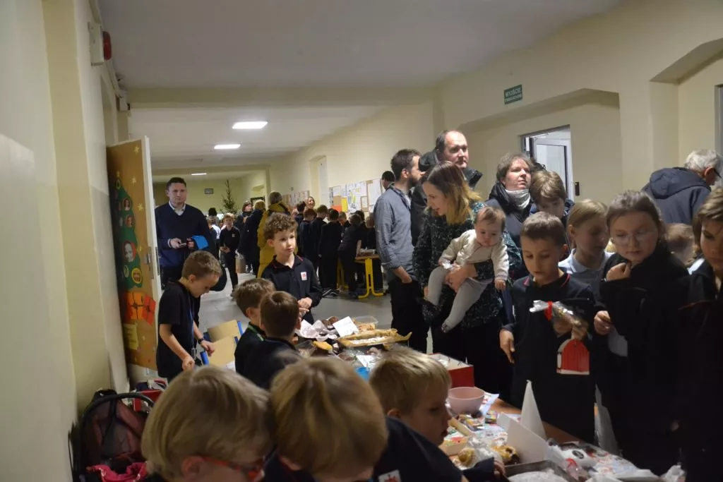 Kiermasz Bożonarodzeniowy klas 1-3