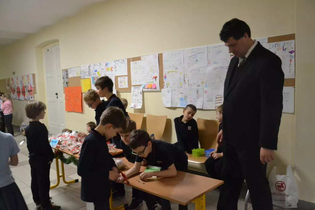 Kiermasz Bożonarodzeniowy klas 1-3