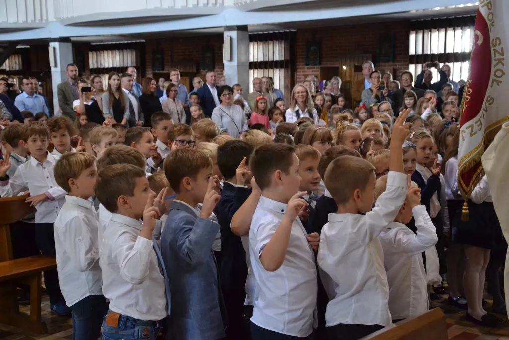 Ślubowanie klas 1 SSP