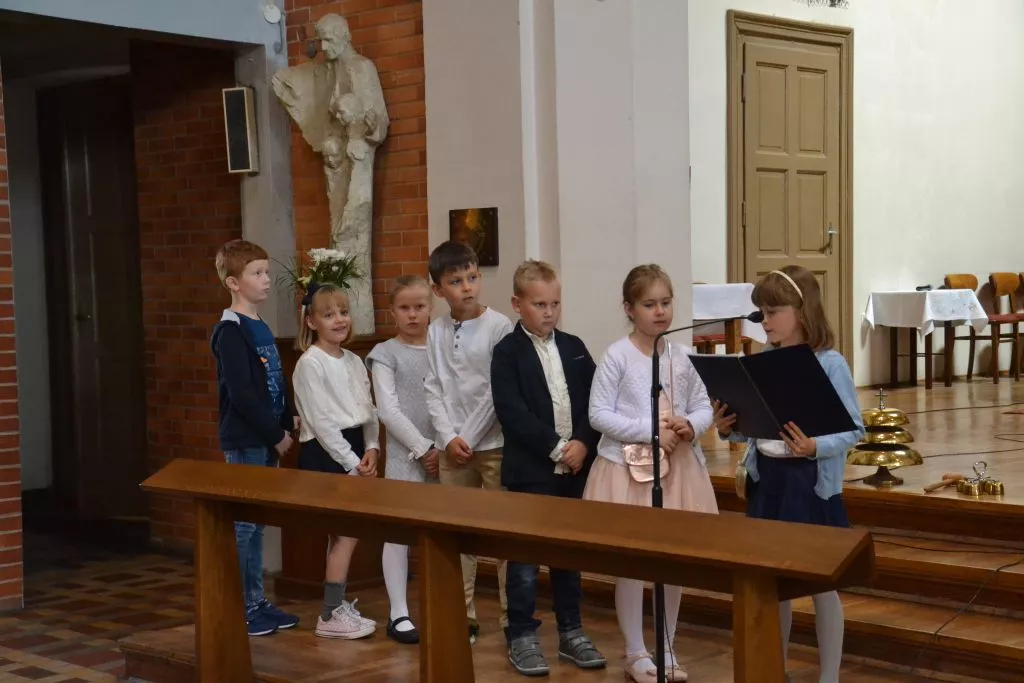 Ślubowanie klas 1 SSP