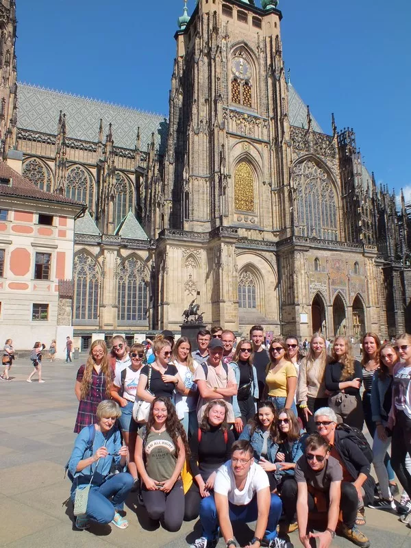 Przed Katedrą w Pradze