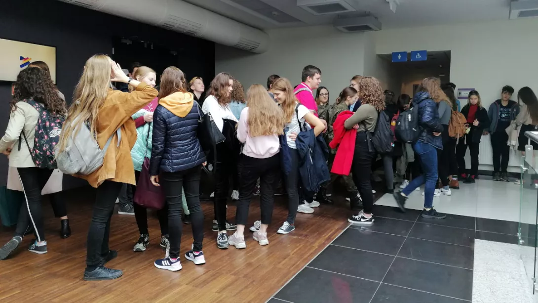 Klasy 2 i 3 SLO na wykładzie prof. Johna T. Manninga - 18.10.2019 r.