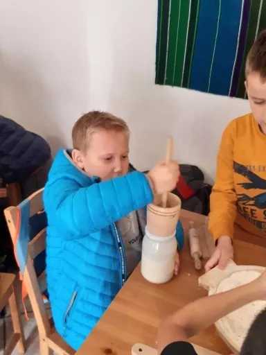 25