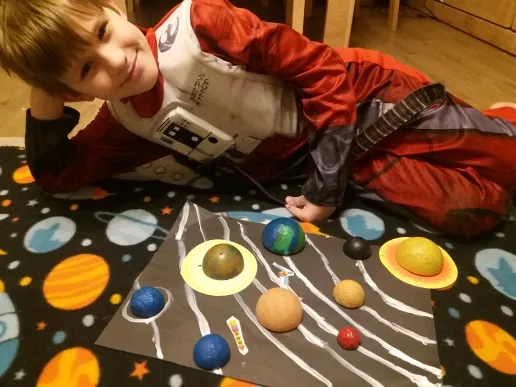 Projekt klas 2 SSP w Układzie Słonecznym