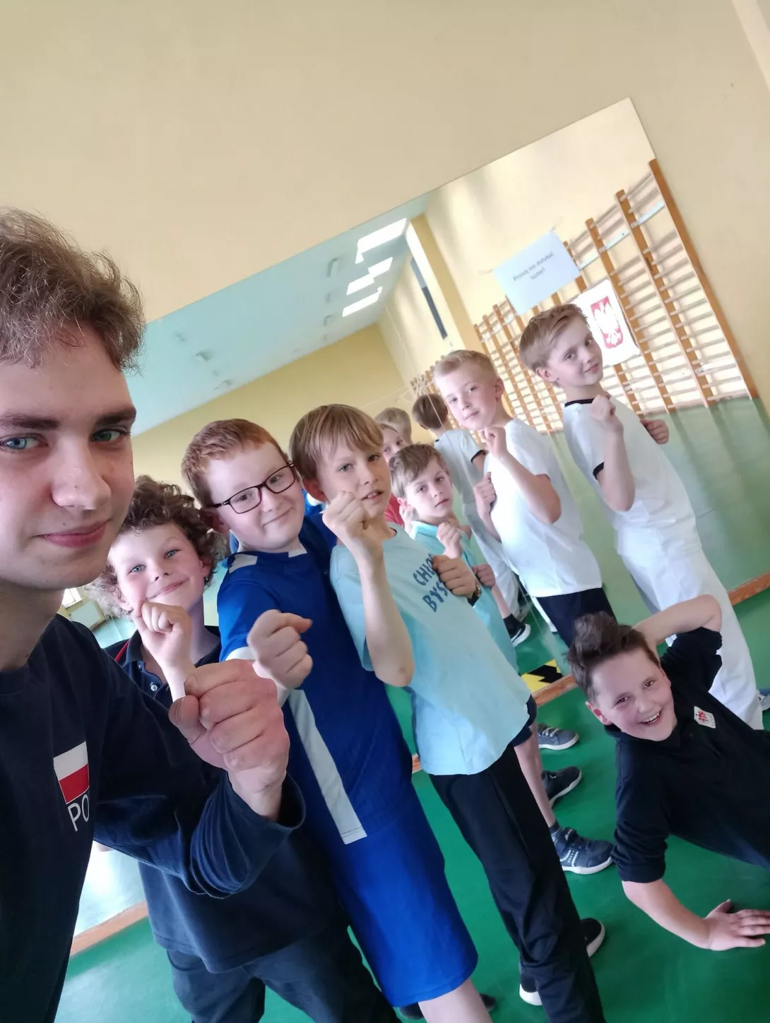 Karate z absolwentem szkoły Hubertem Dudzińskim