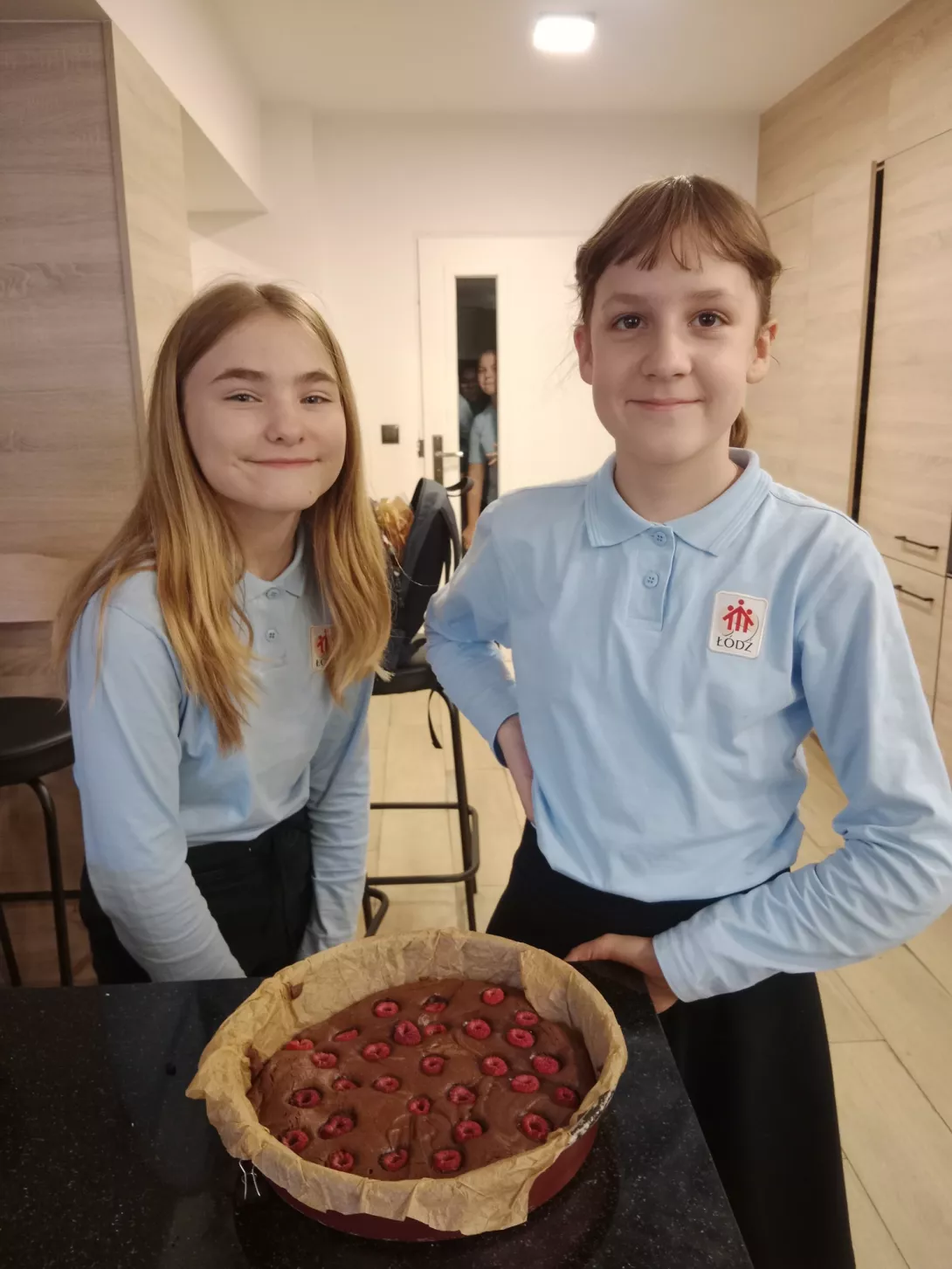 Brownie z malinami 